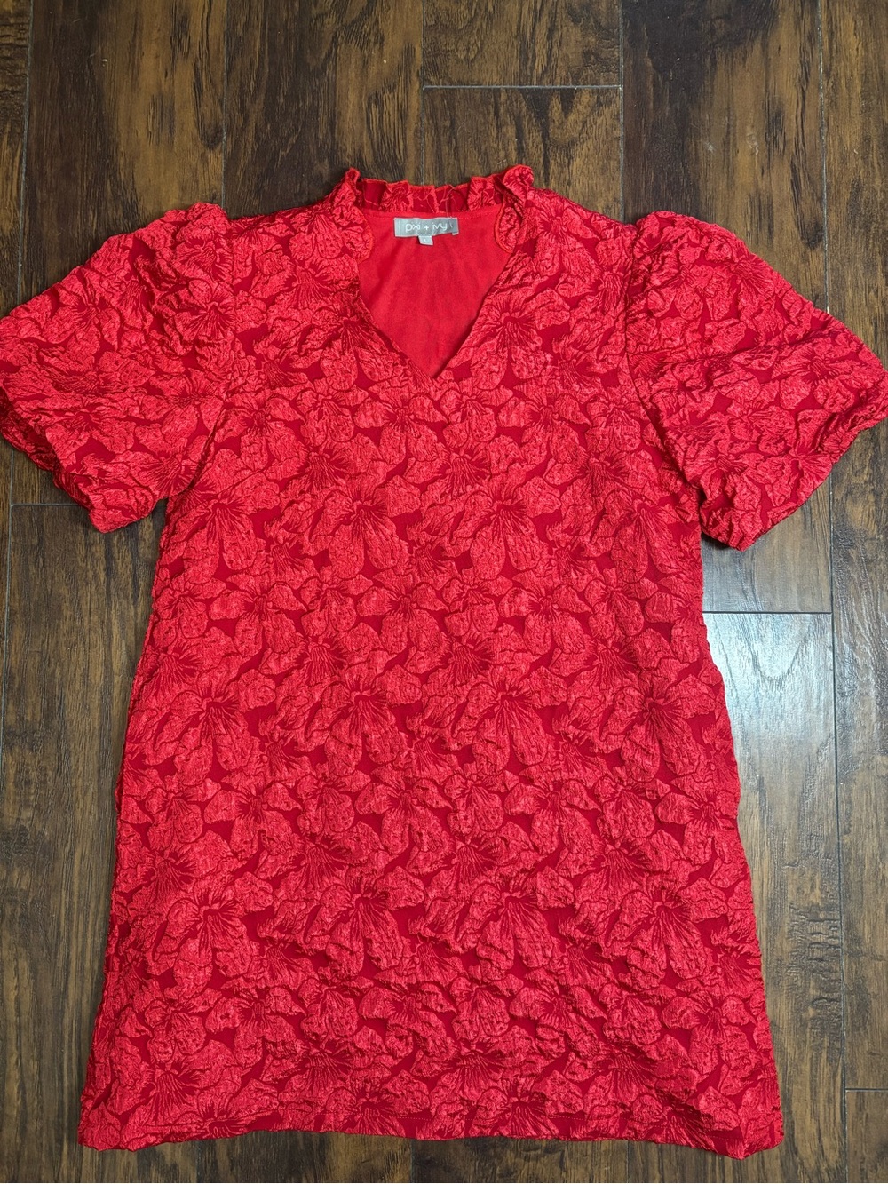 Women’s Size Large Bright Red Floral Textured V-Neck Mini Dress